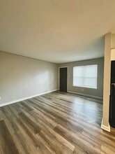 Building Photo - 3571 Midland Ave