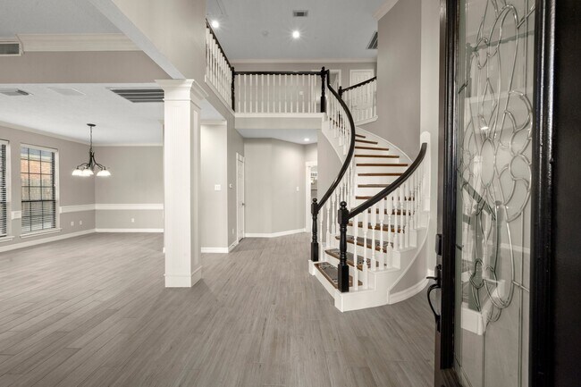 Foto del edificio - 8222 Redchurch Dr