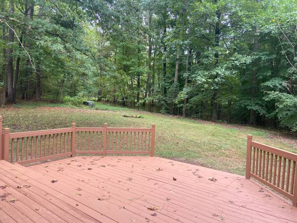 Building Photo - 123 Remington Woods Dr