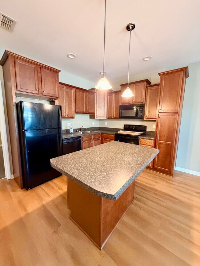 Foto del edificio - Modern 3/3 Condo | Prime Tallahassee Location