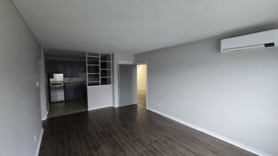 Building Photo - 265 High St