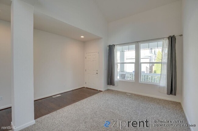 Building Photo - 4 br, 2.5 bath House - 304 125th Place Sou...
