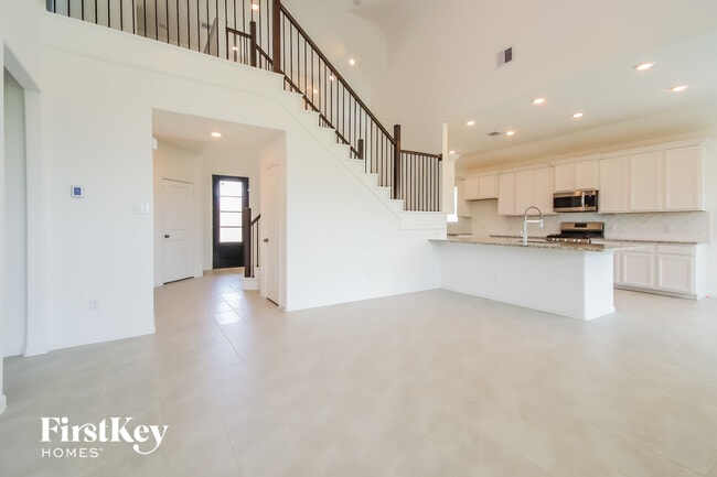 Foto del edificio - 9451 Vis Fls Trce