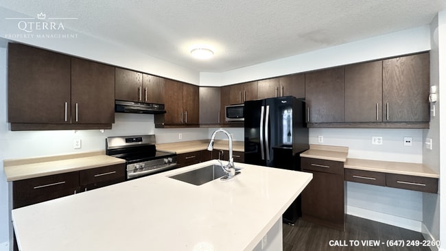 Building Photo - 1290 Savannah Dr