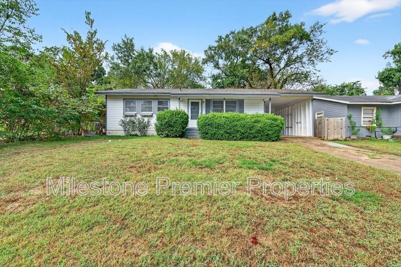 Primary Photo - 1112 Redbud Rd