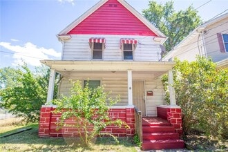 Building Photo - 181 Chittenden St