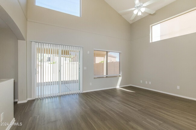 Building Photo - 14708 W Carlin Dr