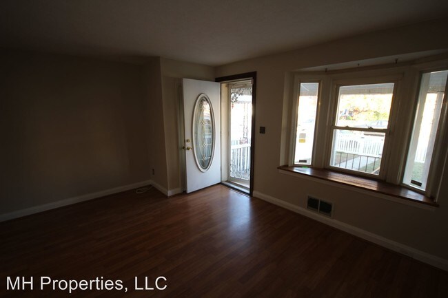 Building Photo - 2 br, 1.5 bath House - 949 Middlesex Road