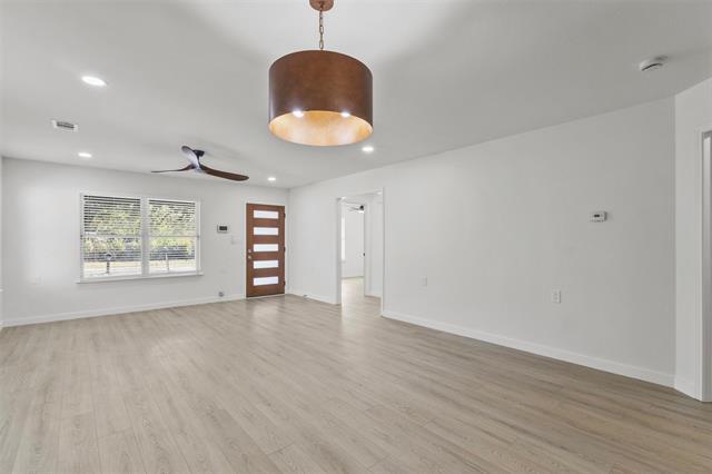 Foto del edificio - 441 Calgary Rd