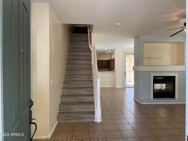Building Photo - 15427 W Aster Dr