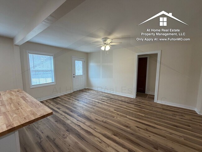 Foto del edificio - 703 W 7th St