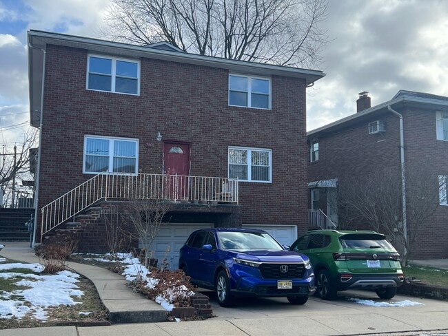 Building Photo - 2160 South St