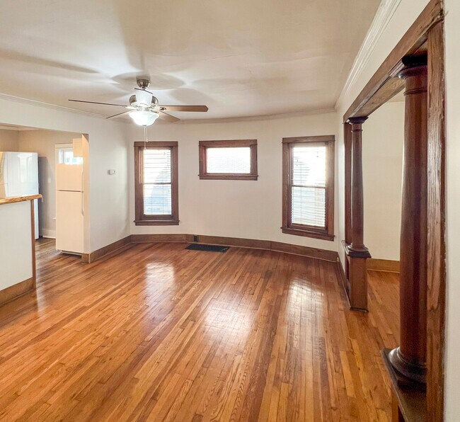 Building Photo - 508 S Albany St