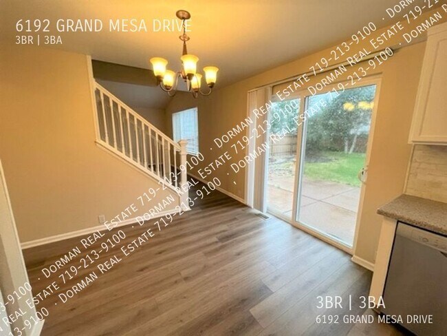 Foto del edificio - 6192 Grand Mesa Dr
