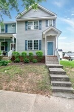 Building Photo - 326 Commons Dr