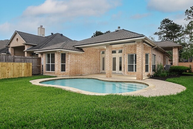 Foto del edificio - 15 Rockledge Dr