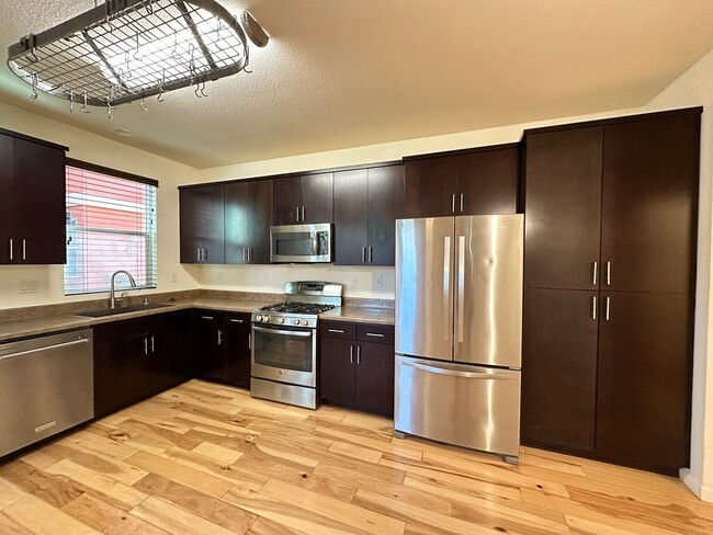 Building Photo - Modern 2-Story with Loft near Sutter Health Park