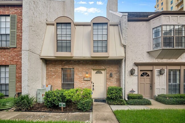 Building Photo - 5328 Brownway St