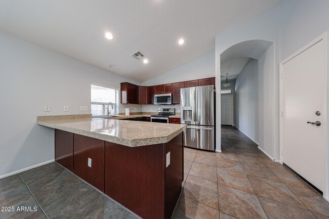 Foto del edificio - 24318 N 27th Pl
