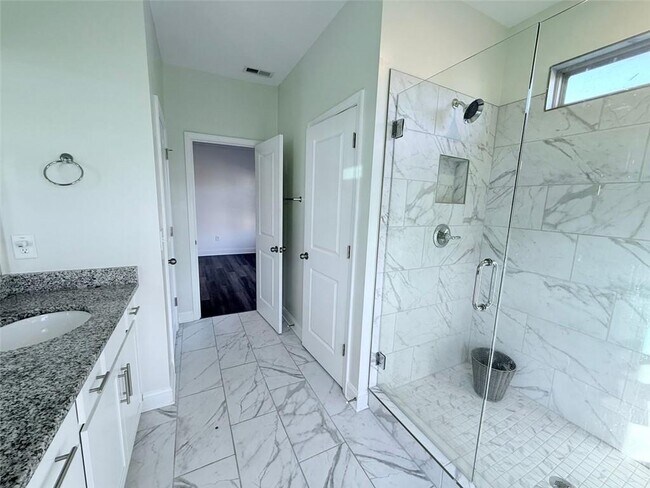 Foto del edificio - 3076 Quantum Ln