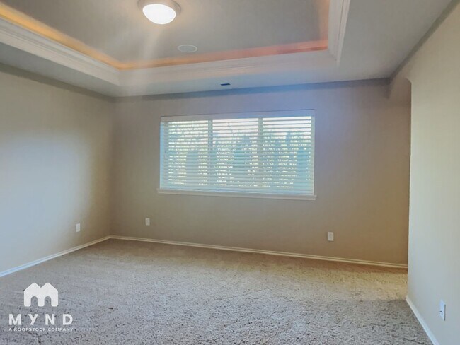 Building Photo - 16765 Northwest Vetter Drive