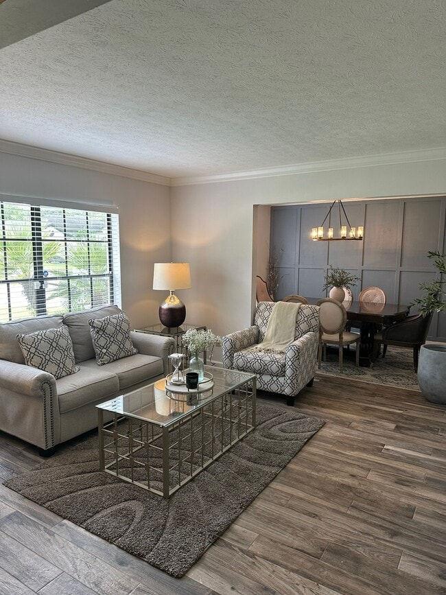 Building Photo - 7216 Woodbrook Dr