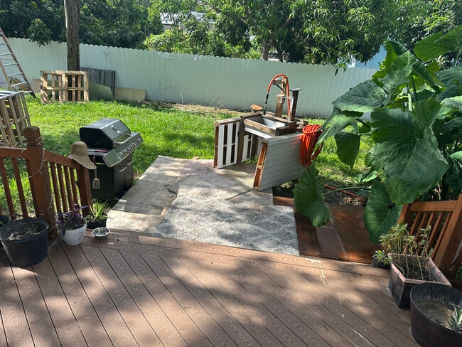 Photo - 8200 N St Peter Ave (Tampa, FL) House