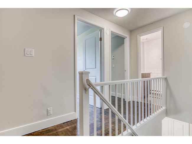 Building Photo - 10 Runnymede Road