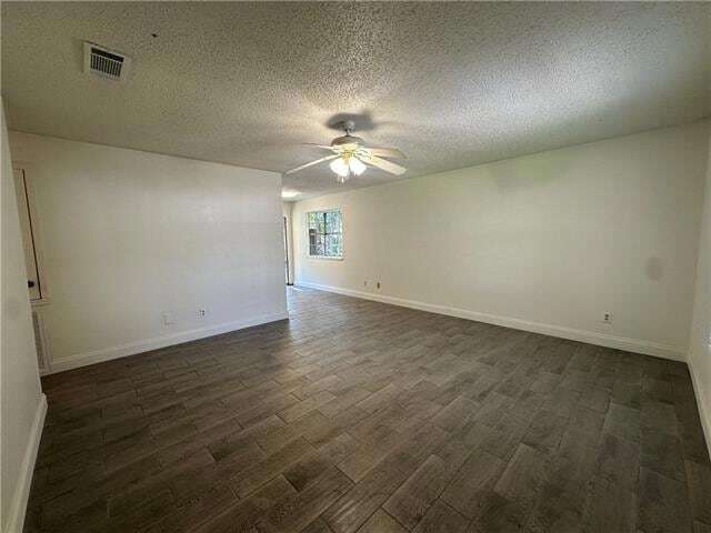 Building Photo - 57426 Oak Ave