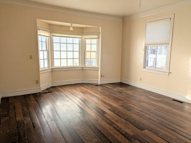 Building Photo - 169 S 200 W