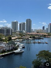 Building Photo - 2500 Parkview Dr