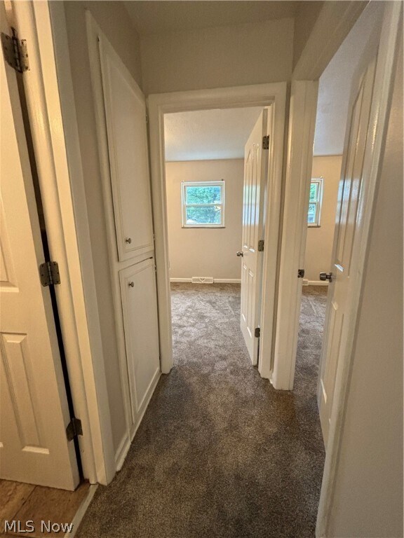 975 Berwin St, Akron, OH 44310 Room for Rent in Akron, OH