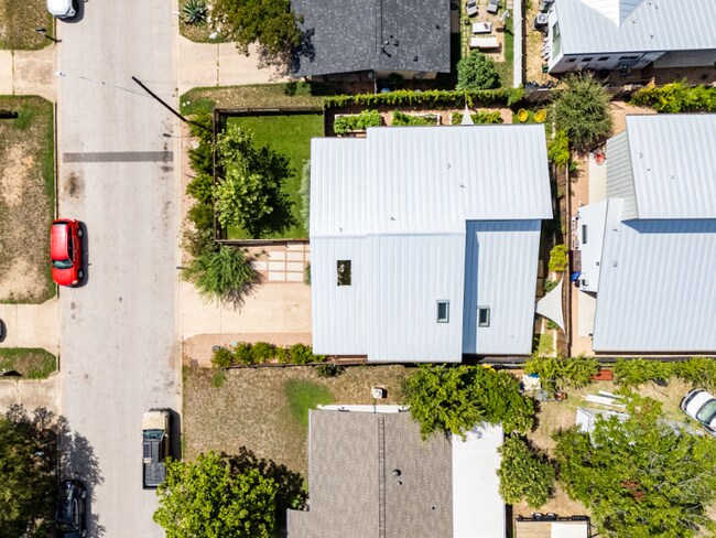 Building Photo - 1808 Loreto Dr