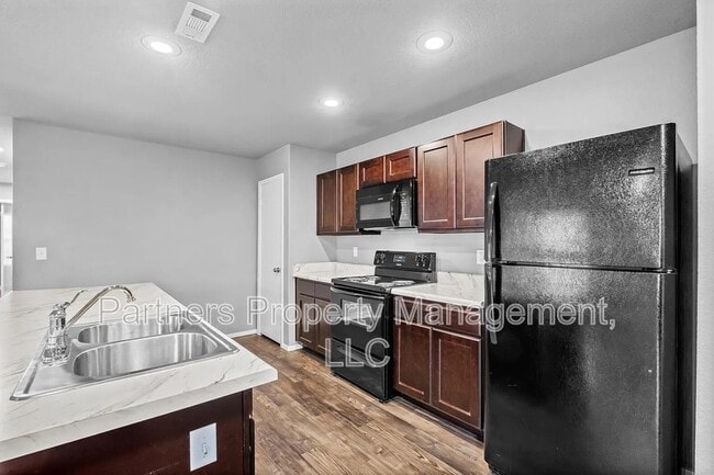 Building Photo - 234 E Anabranch Ct