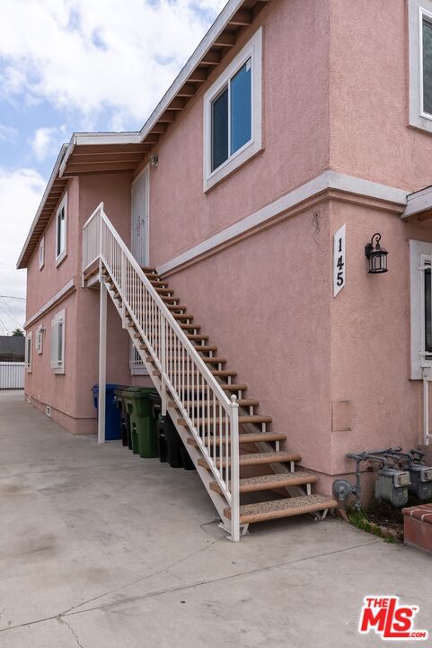 Foto del edificio - 145 E Gage Ave