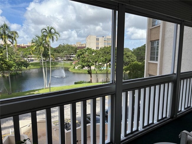 Building Photo - 6901 Environ Blvd