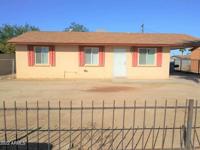 Building Photo - 2032 E St Charles Ave