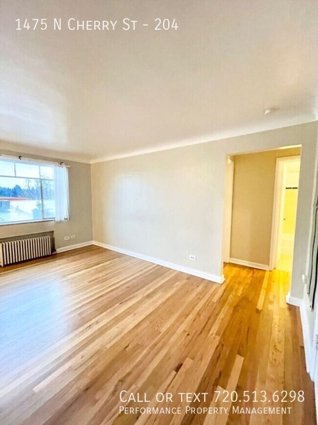 Foto del edificio - 1475 N Cherry St