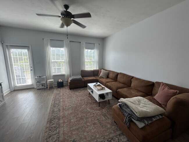 Building Photo - Modern 3BR Home with Garage & Spacious Living – Available July 10th!