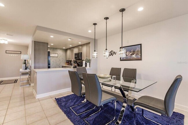 Building Photo - 1255 E Peppertree Dr