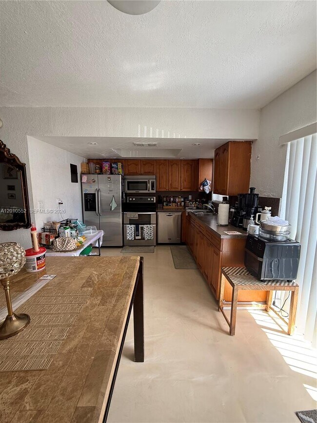 Foto del edificio - 5231 NW 27th St