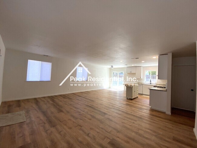 Building Photo - 3 br, 2 bath House - 431 Stephanie Ct