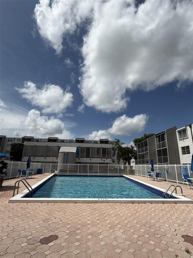Foto del edificio - 14165 SW 87th St