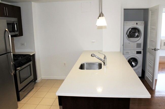 Foto del edificio - 26-38 21st St. Unit 4J