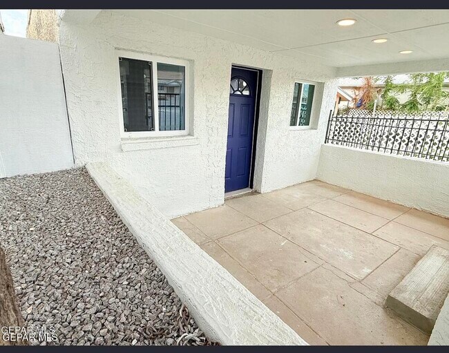Foto del edificio - 5658 Dailey Ave
