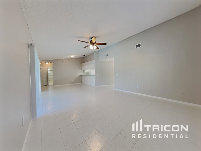 Building Photo - 7419 Valley Ct