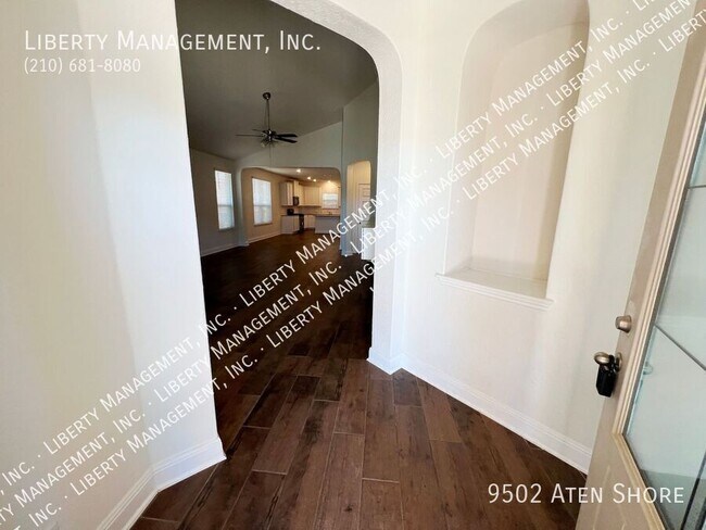 Building Photo - 9502 Aten Shore