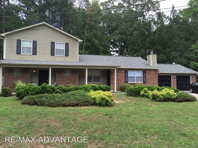 Primary Photo - 5912 Summerglen Ln