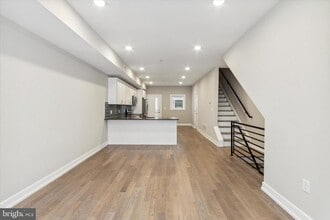 Building Photo - 1407 N 8th St
