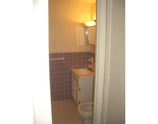 Primary Photo - 424 Great Rd